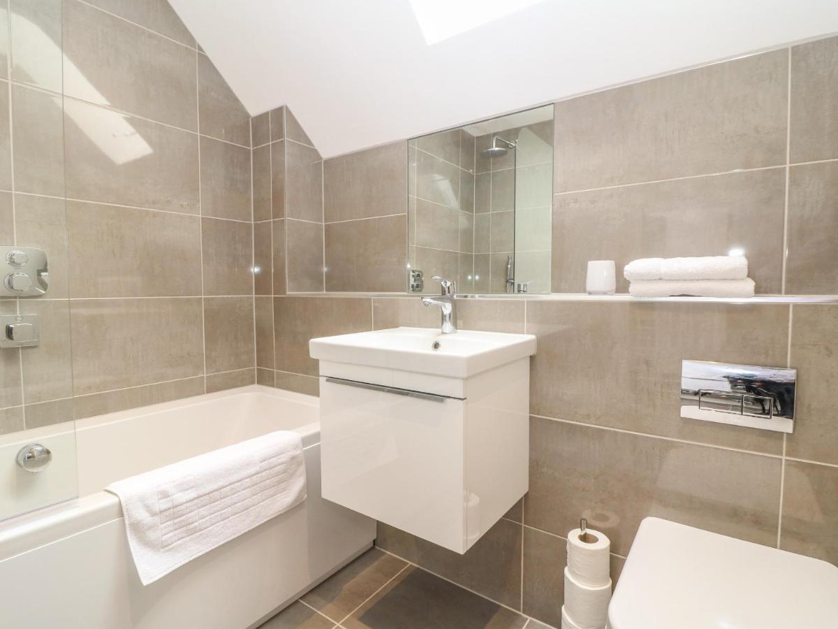 Vila 9 Windrush Heights Burford Exteriér fotografie